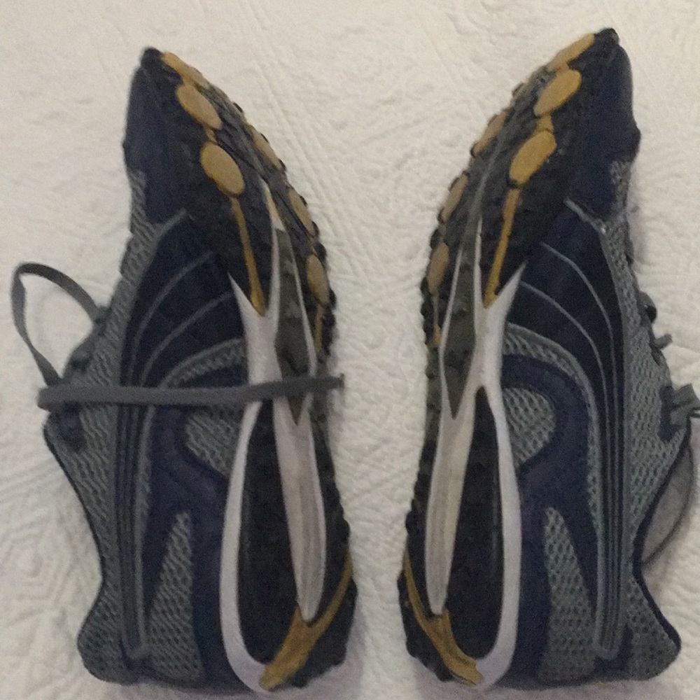 Pumas - Picture 5 of 7